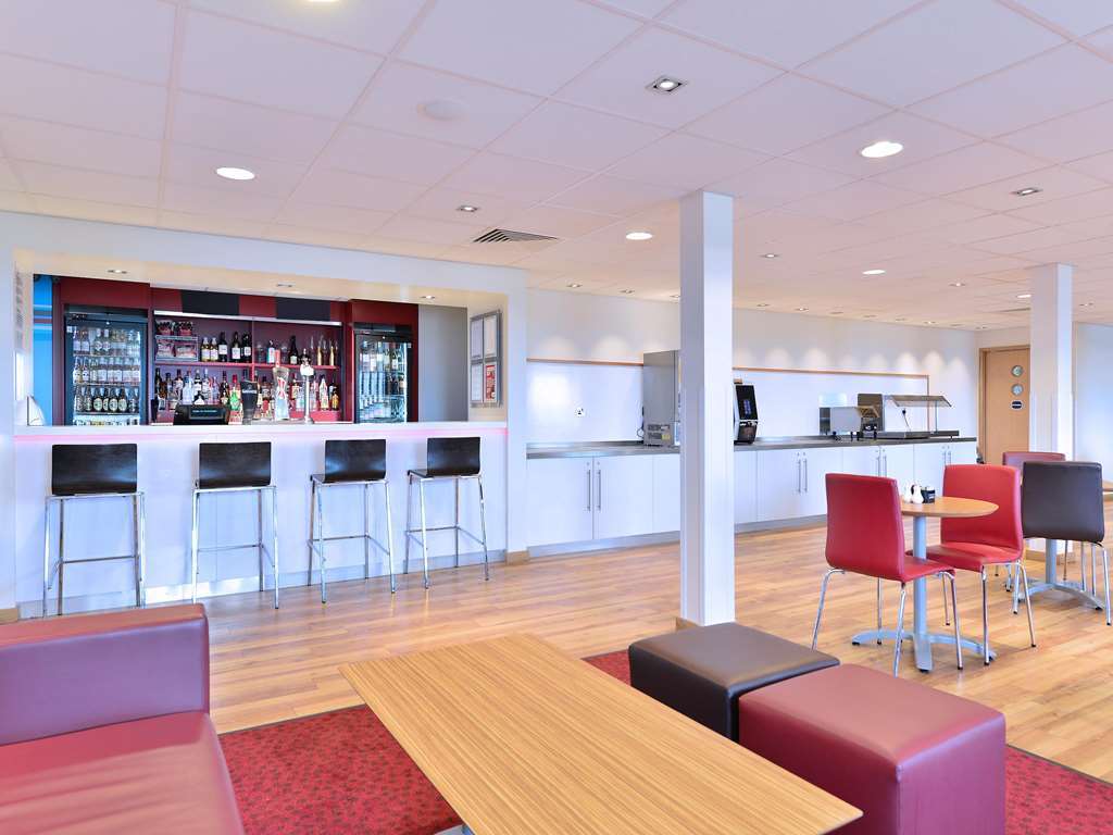 Travelodge London Finchley Restaurant bilde